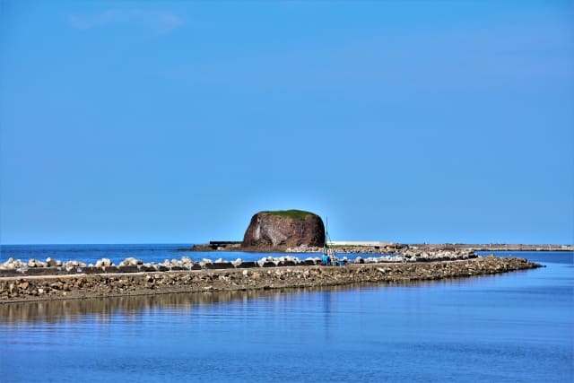 北海道 網走港の帽子岩